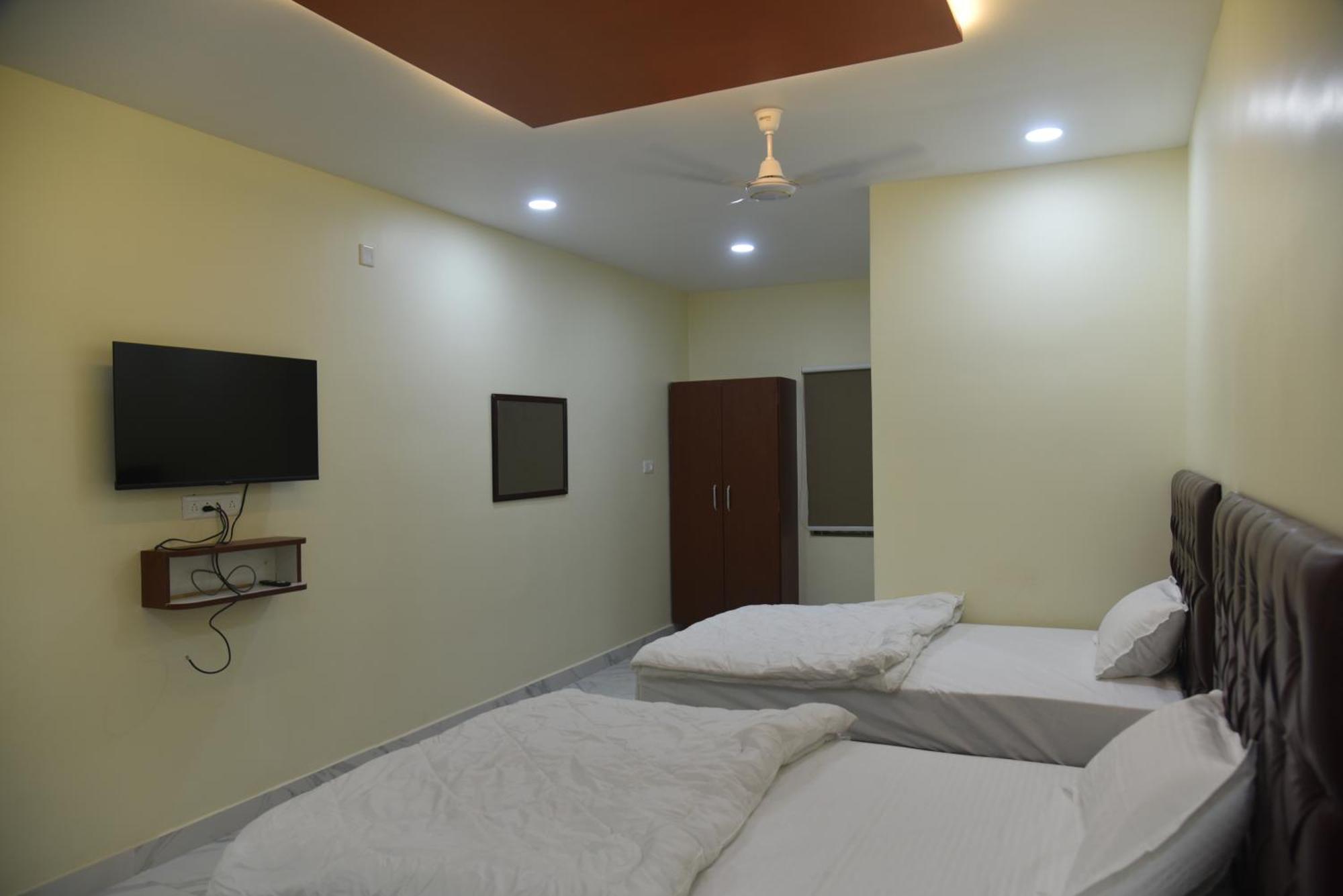 The Paradise Guest Inn Nellore Exteriör bild